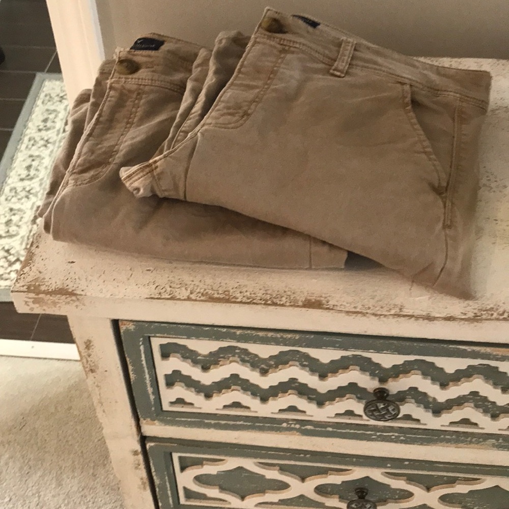 American Eagle Stretch Khakis- Kick Boot style